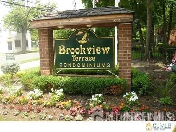 289 Main St APT 10F, Spotswood, NJ 08884
