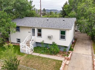 2511 Wilson Ave, Hot Springs, SD 57747