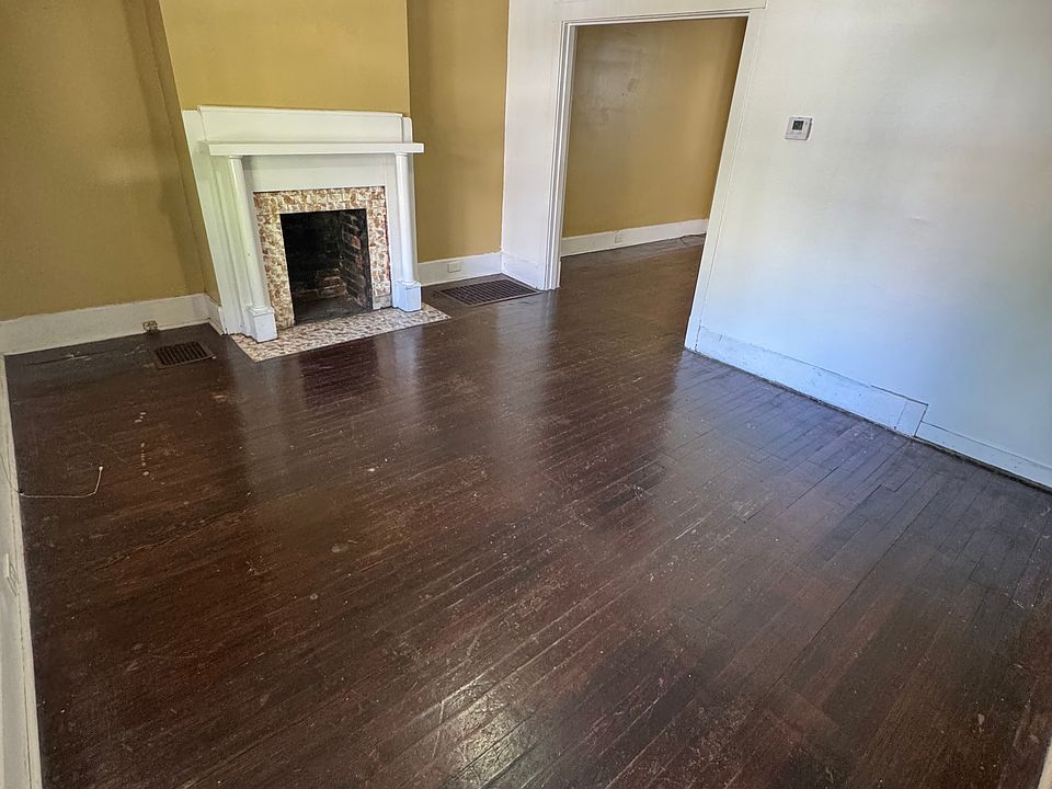 1st image of 810 Gearing Ave