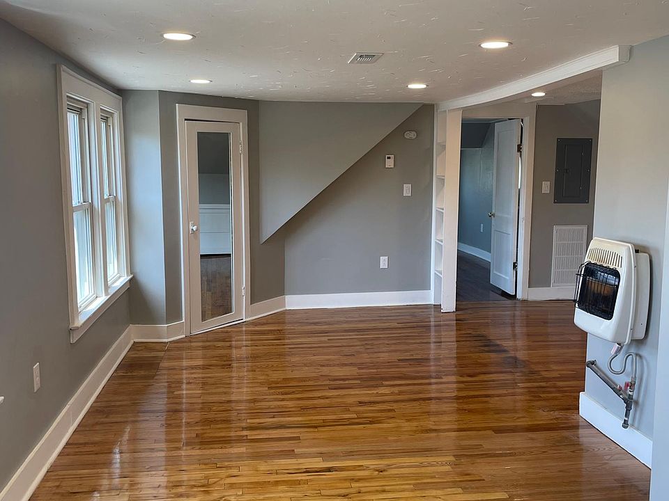 1st image of 136 E Seneca Tpke Unit B