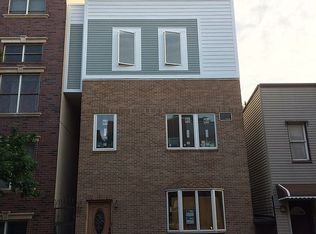 65 Jackson St, Brooklyn, NY 11211