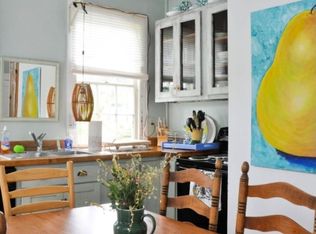 28 Meadow St, Guilford, CT 06437