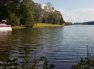 106 Angler Dr, Laurens, SC 29360
