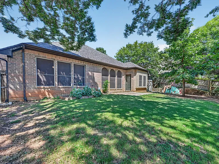 2720 Windstone Way — Photo 29