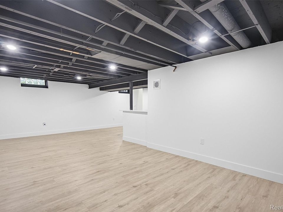 15211 Joan St, photo 24