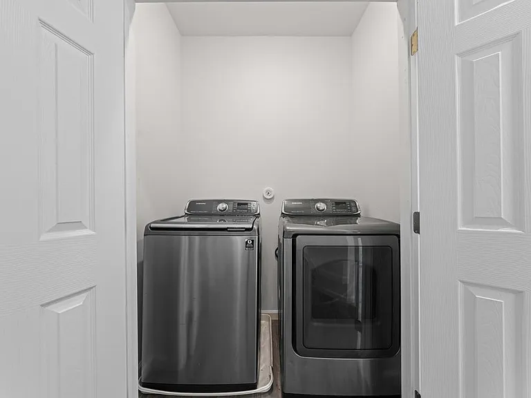 323 Gabriel St #101 — Photo 28