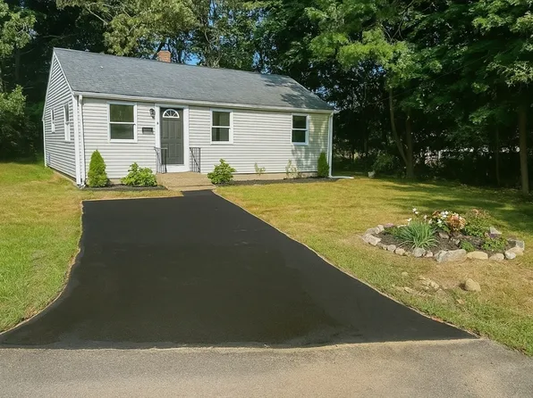 47 Donna St, Brockton, MA 02302