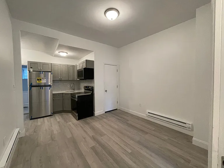 spacious living / dining room