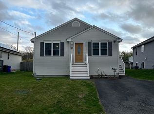 43 Commonwealth Ave, Fall River, MA 02721