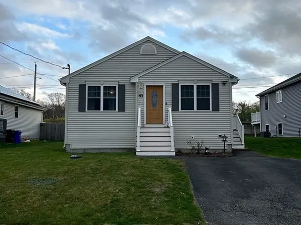 43 Commonwealth Ave, Fall River, MA 02721