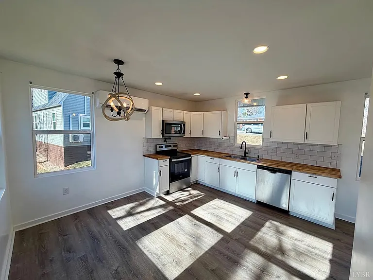 630 Selene St — Photo 6
