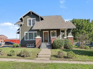 606 Independence St, Pella, IA 50219