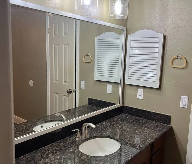 8306 Windy Creek Dr — Photo 18