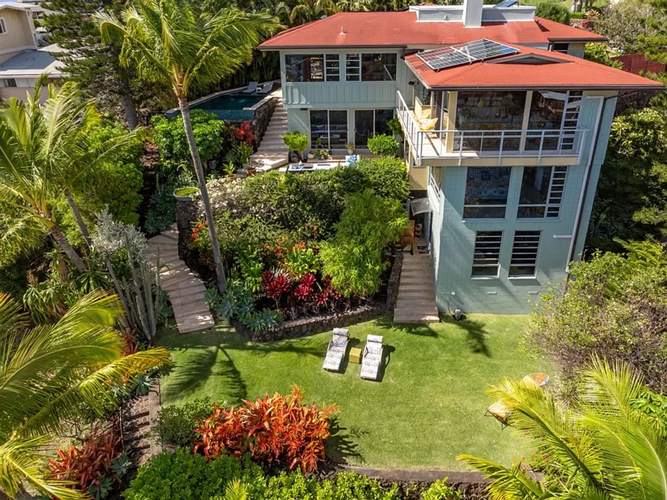 1507 Ehupua Pl