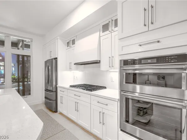 8925 W Flamingo Rd Unit 101, Spring Valley, NV 89147