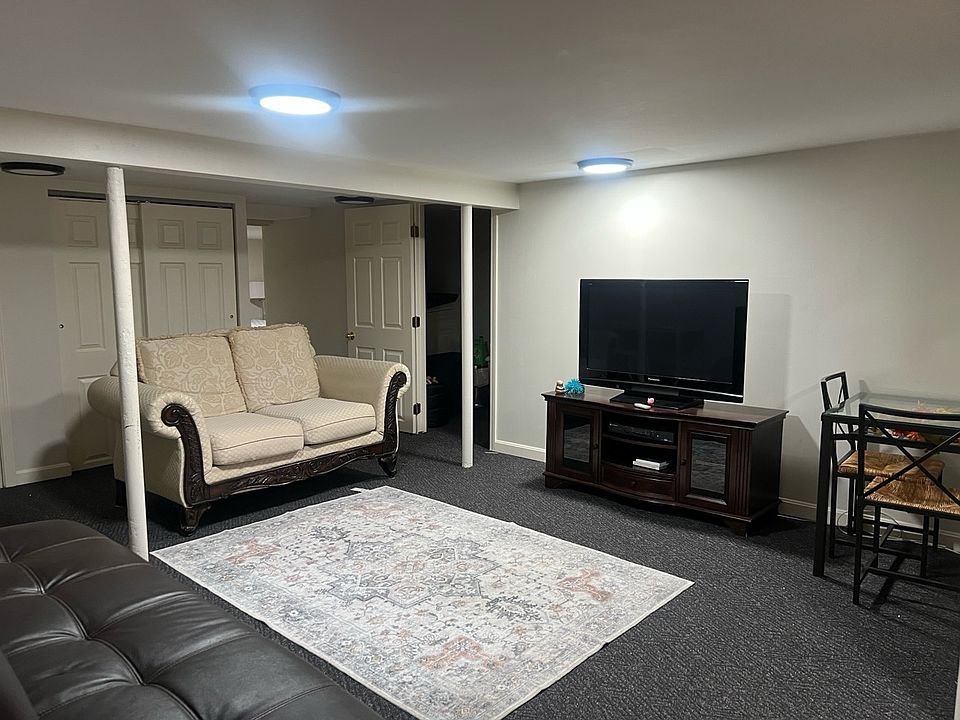 2nd image of 111 Lincoln Ave #B