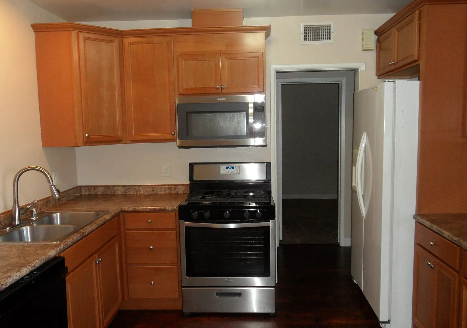 Single Story 4BR 2BA Home 2 Car Garage — Photo 3