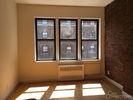 Rented by City Connections Realty | media 17