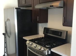 126 Lisa Ln #B, Costa Mesa, CA 92627