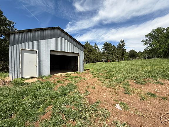 5th image of 21611 Farm Road 2090