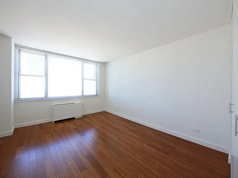 300 E 56th St #19A — Photo 4