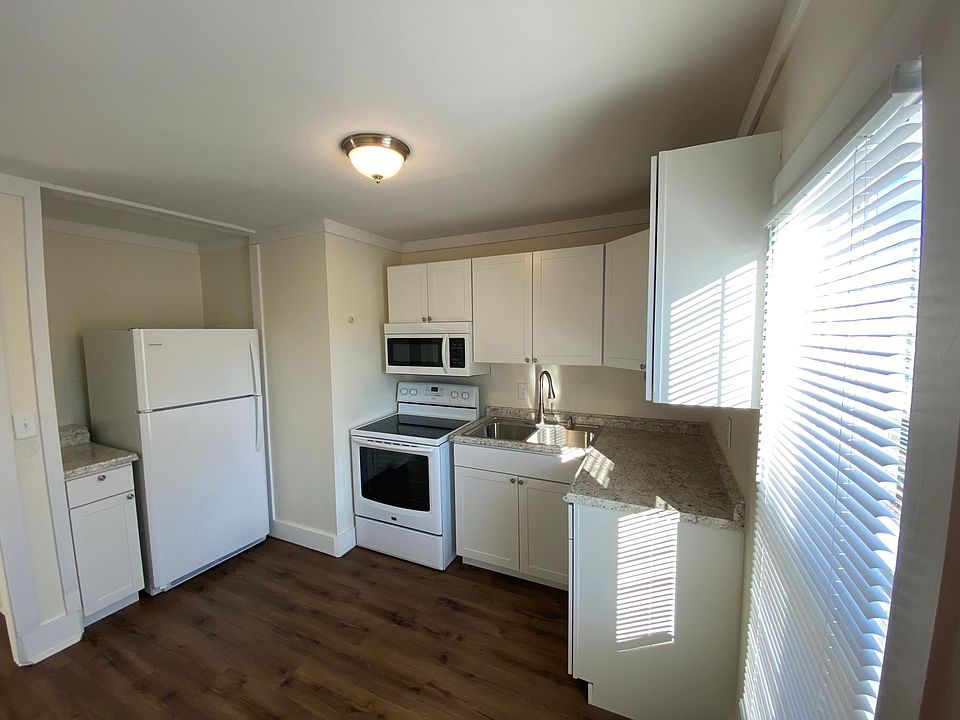1st image of 229 W Slingluff Ave #2