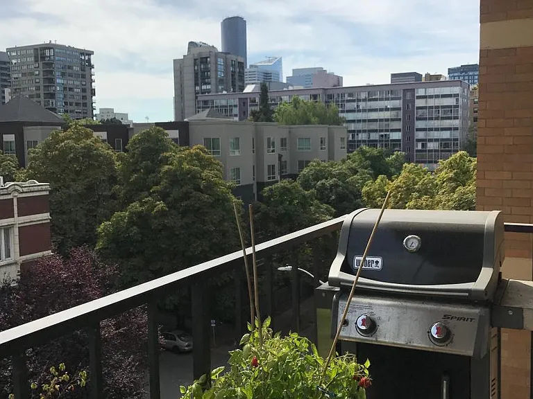 1300 University St #5B — Photo 13