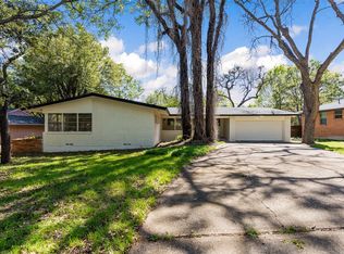 2530 Whitewood Dr, Dallas, TX 75233