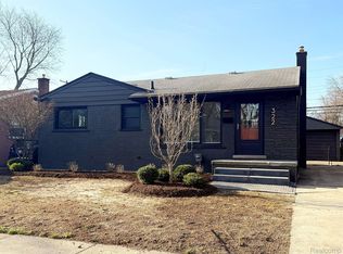 322 E Parker Ave, Madison Heights, MI
