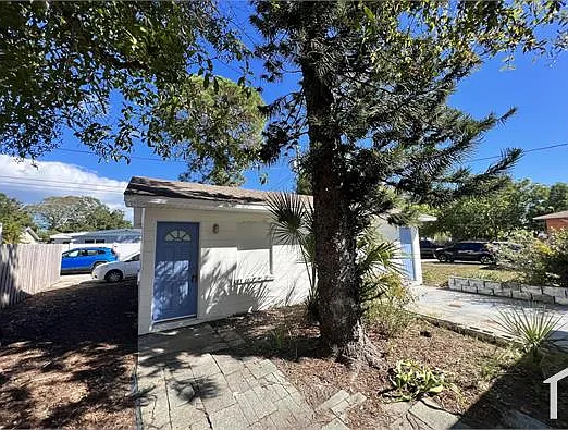 3842 Dr Martin Luther King Jr St S #B — Photo 2