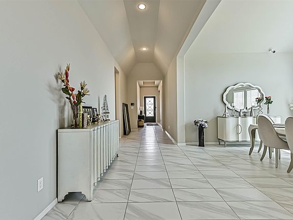 4th image of 5138 Walnut Grove Ln