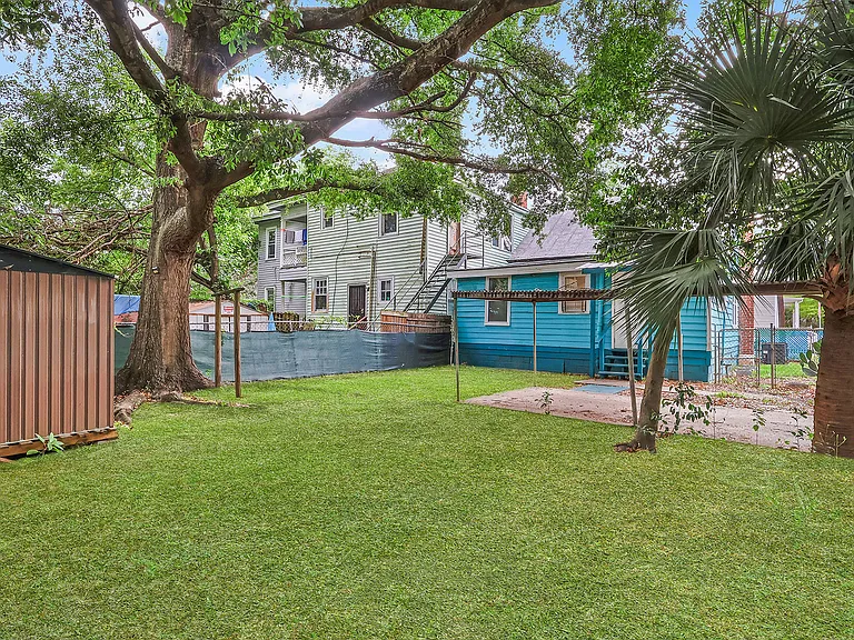 2221 Harden St — Photo 34