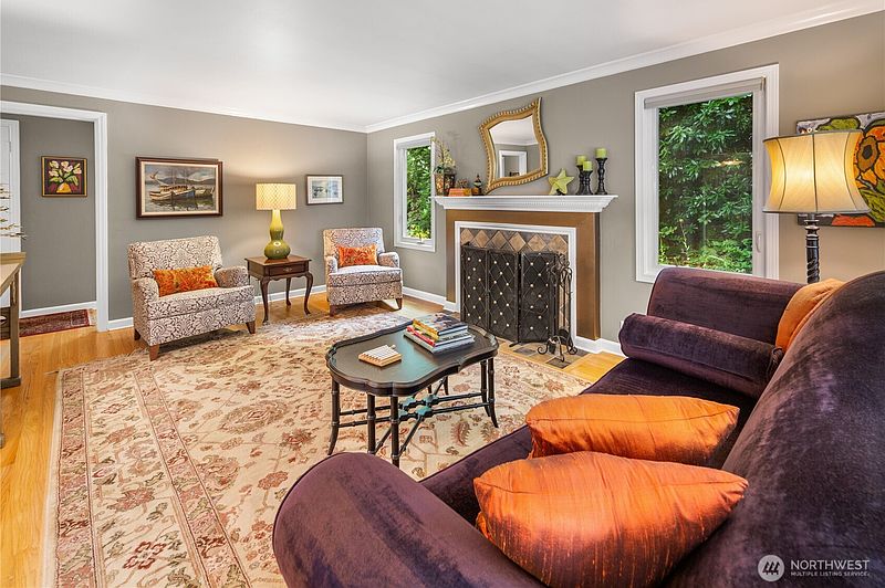 2nd image of 2706 56th Avenue SW