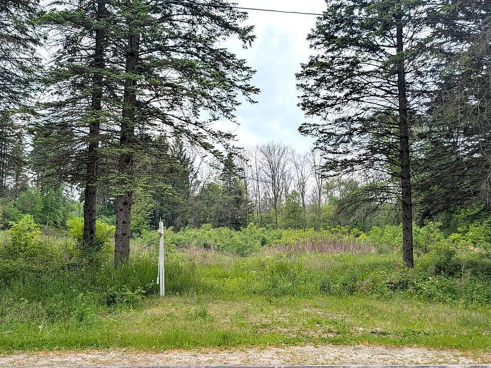 1st image of 2532 Victoria Dr