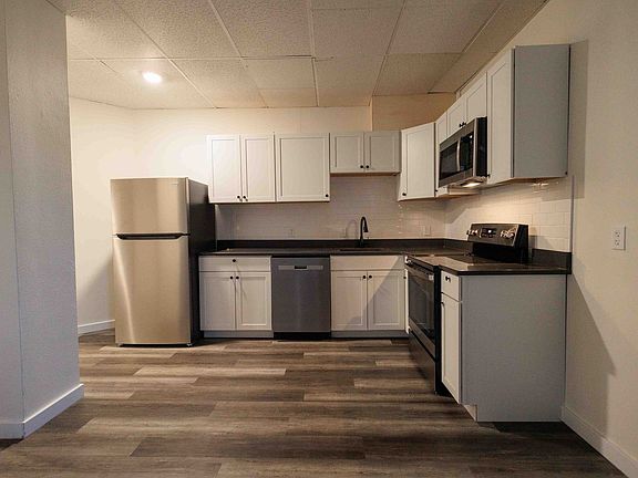 5th image of 17 W Lamme St #302