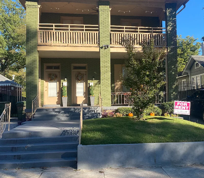 142 N Tucker St