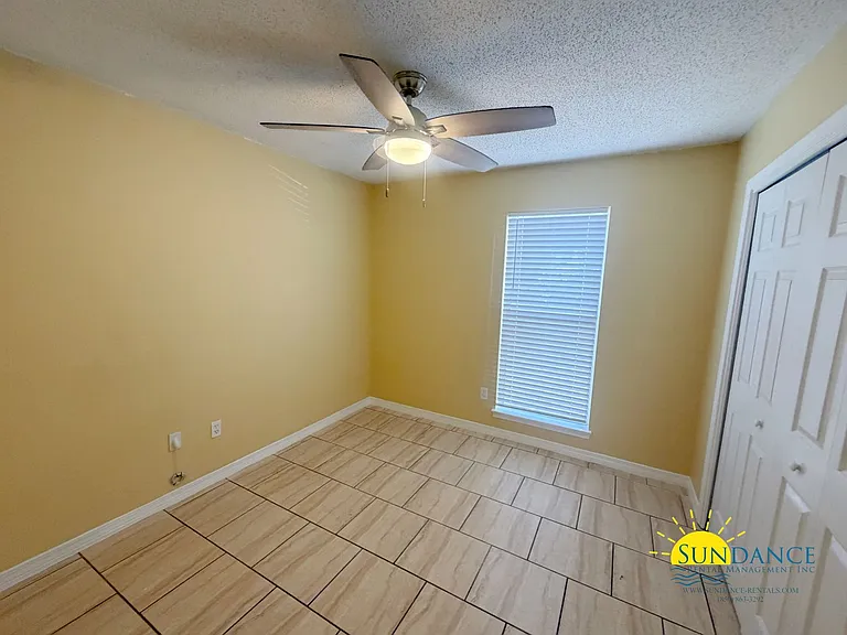134 Midland Ct — Photo 11