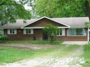 1310 9th St, Baldwin City, KS 66006
