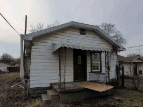 4th image of 2408 S Mulberry St