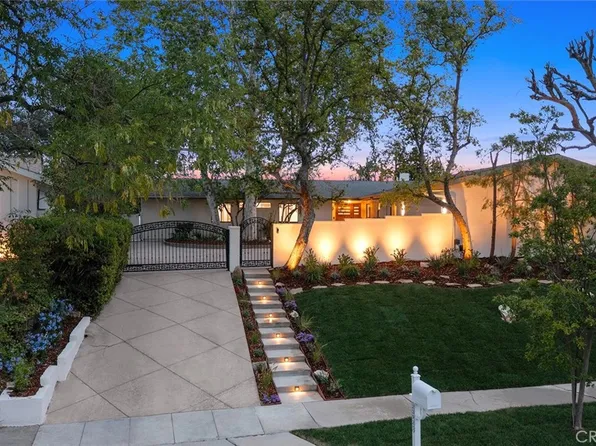 23925 Crosson Dr, Woodland Hills, CA 91367