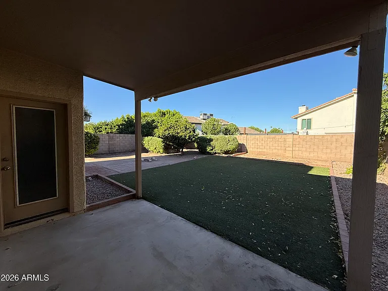 1253 N Spire Ct — Photo 38