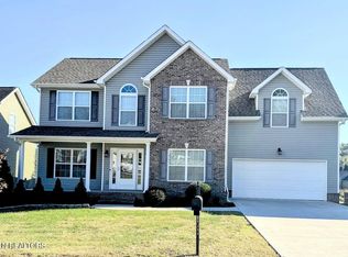 5800 Summer Grove Ln, Knoxville, TN 37931
