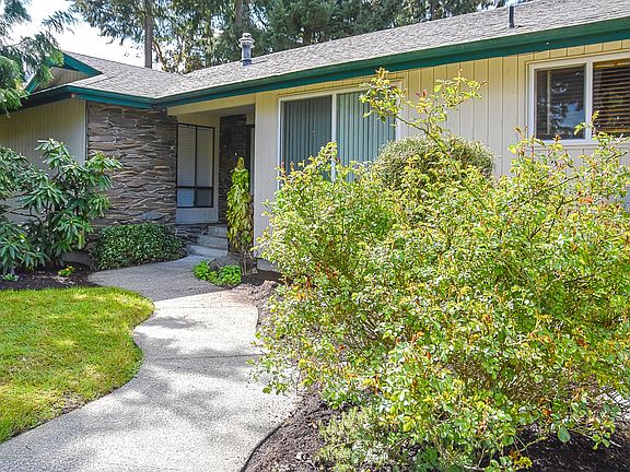 5th image of 9433 107th St SW