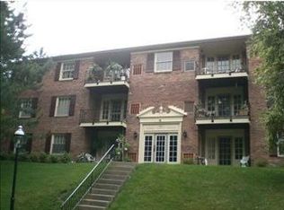 920 Adam Dr APT C, Pittsburgh, PA 15216