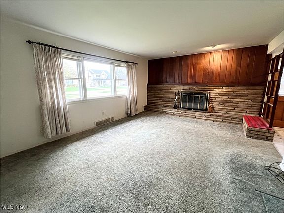 5th image of 7444 Case Ave