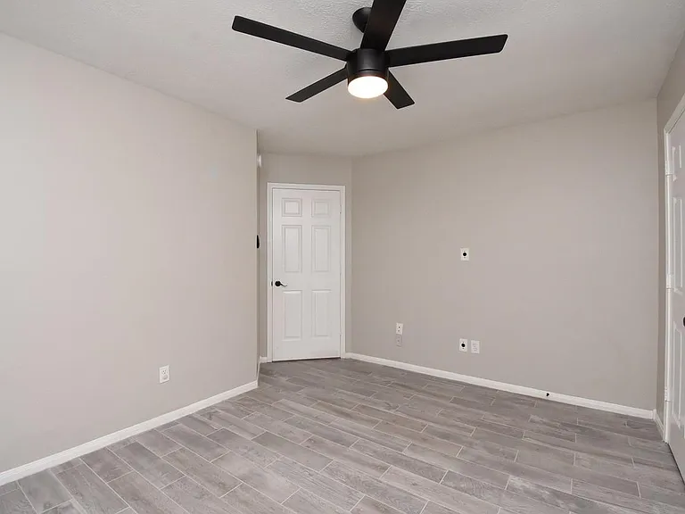 23122 Beech Canyon Dr — Photo 44