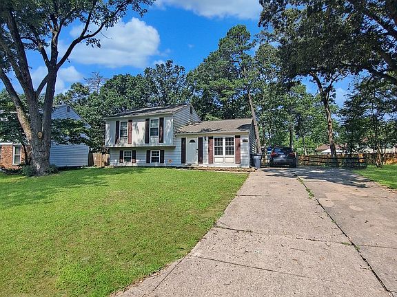 2nd image of 5209 Vaughan Ct