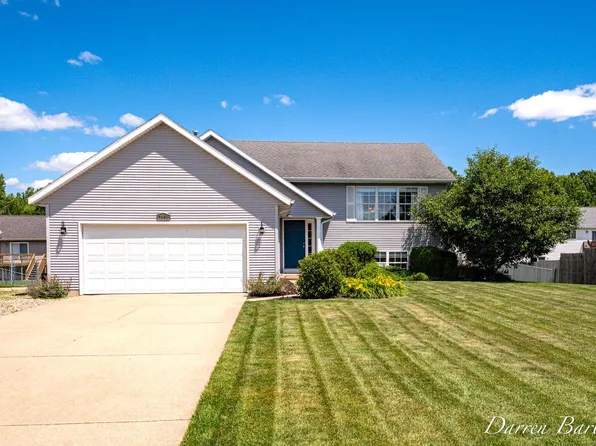 7904 Westside Dr, Hudsonville, MI 49426