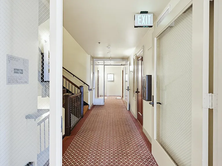 702 Ash St #702 — Photo 34