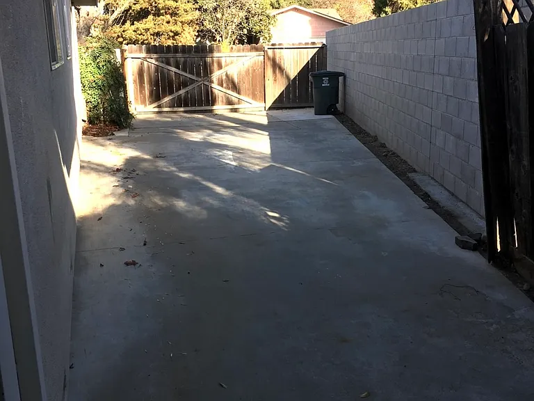 3208 Nightingale Dr — Photo 14